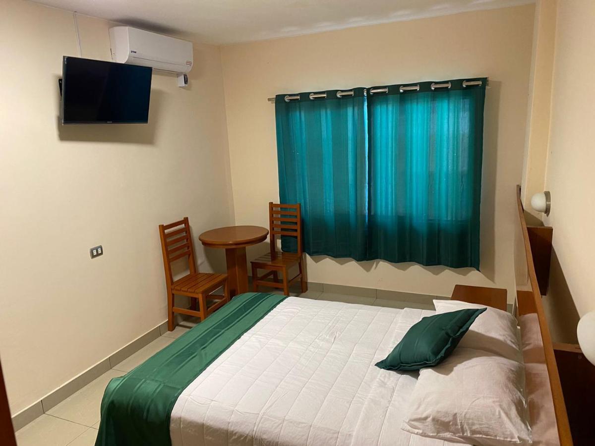 Tariri Hotel Pucallpa Bagian luar foto