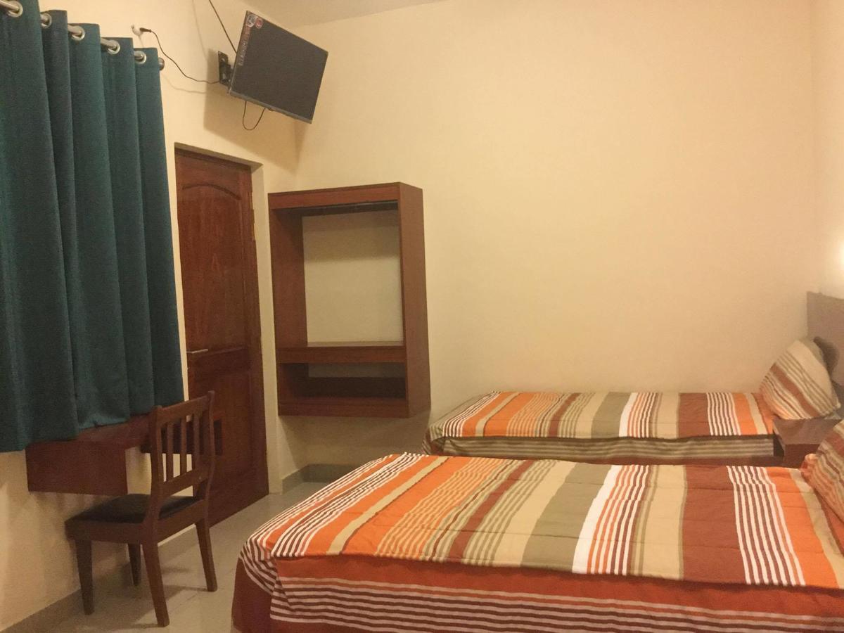 Tariri Hotel Pucallpa Bagian luar foto