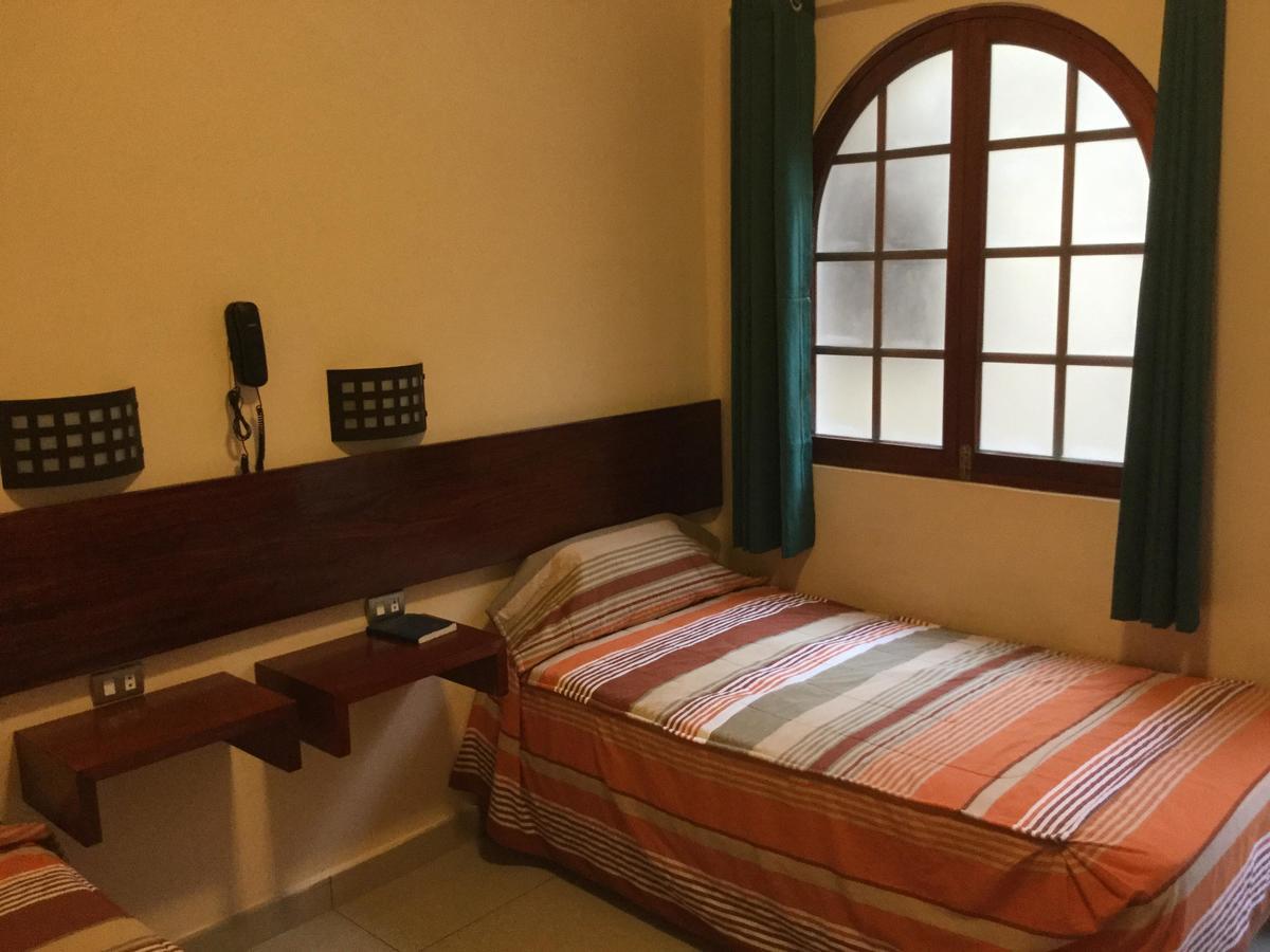 Tariri Hotel Pucallpa Bagian luar foto