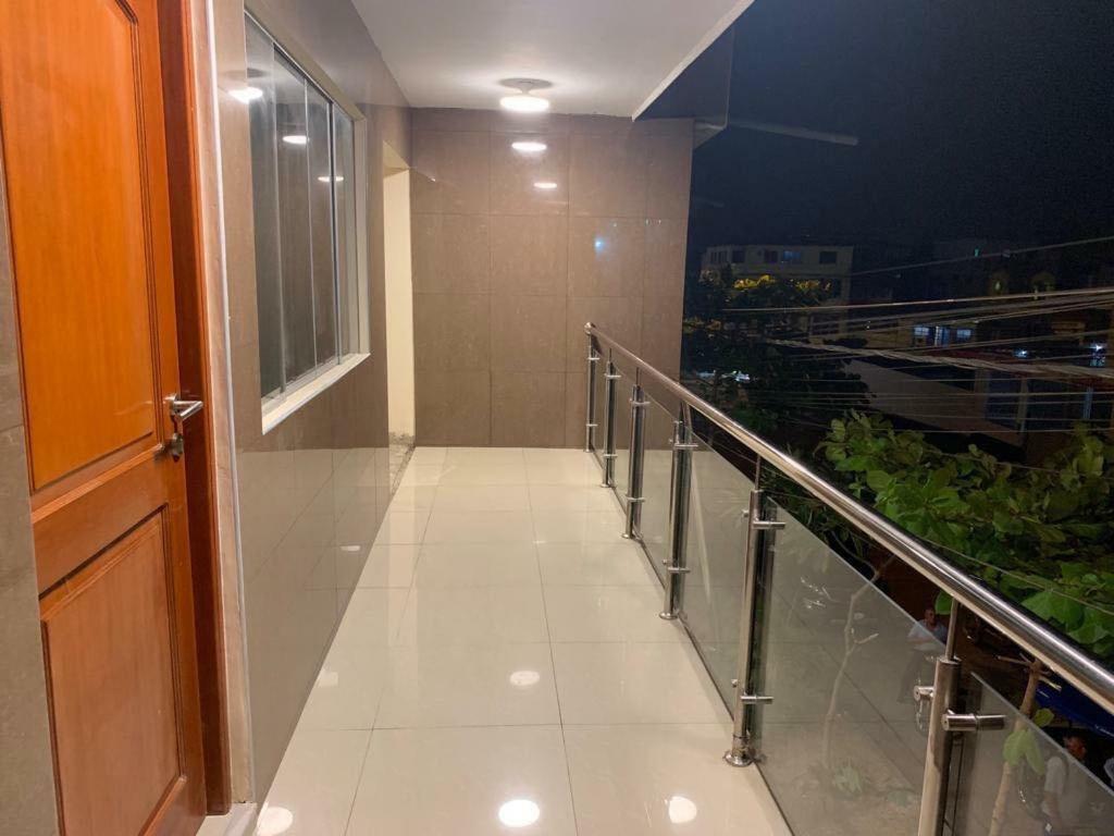 Tariri Hotel Pucallpa Bagian luar foto